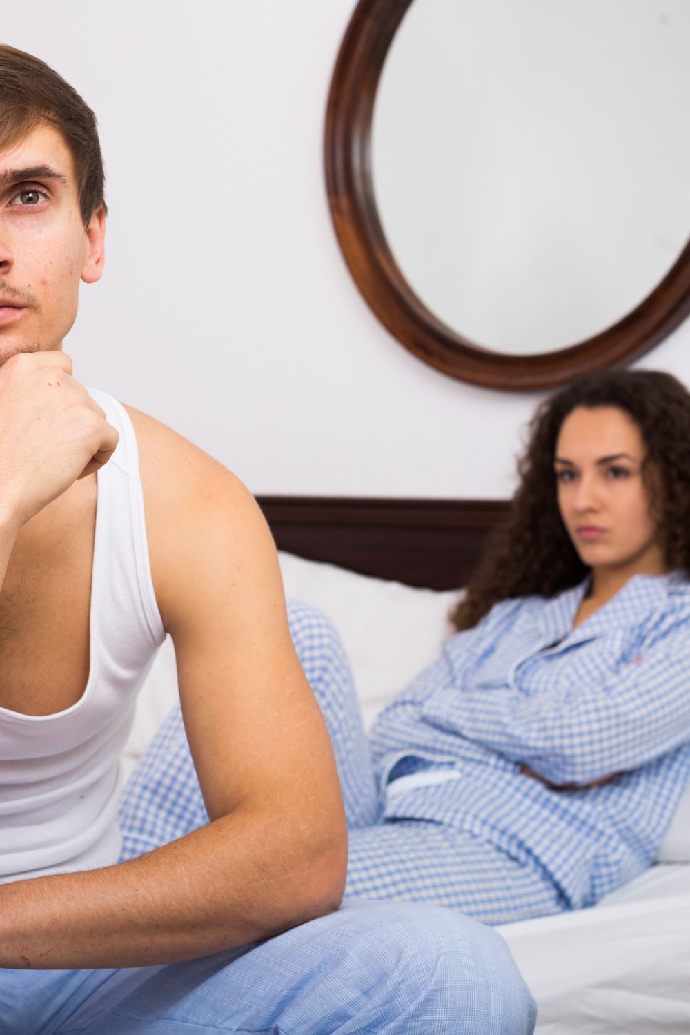 signs your husband is manipulating you